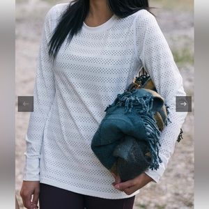 Zyia White Chill Long T (Large)